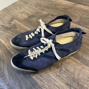 Navy blue suede guess sneakers
